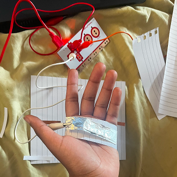 I experimented with creating a one-handed controller.